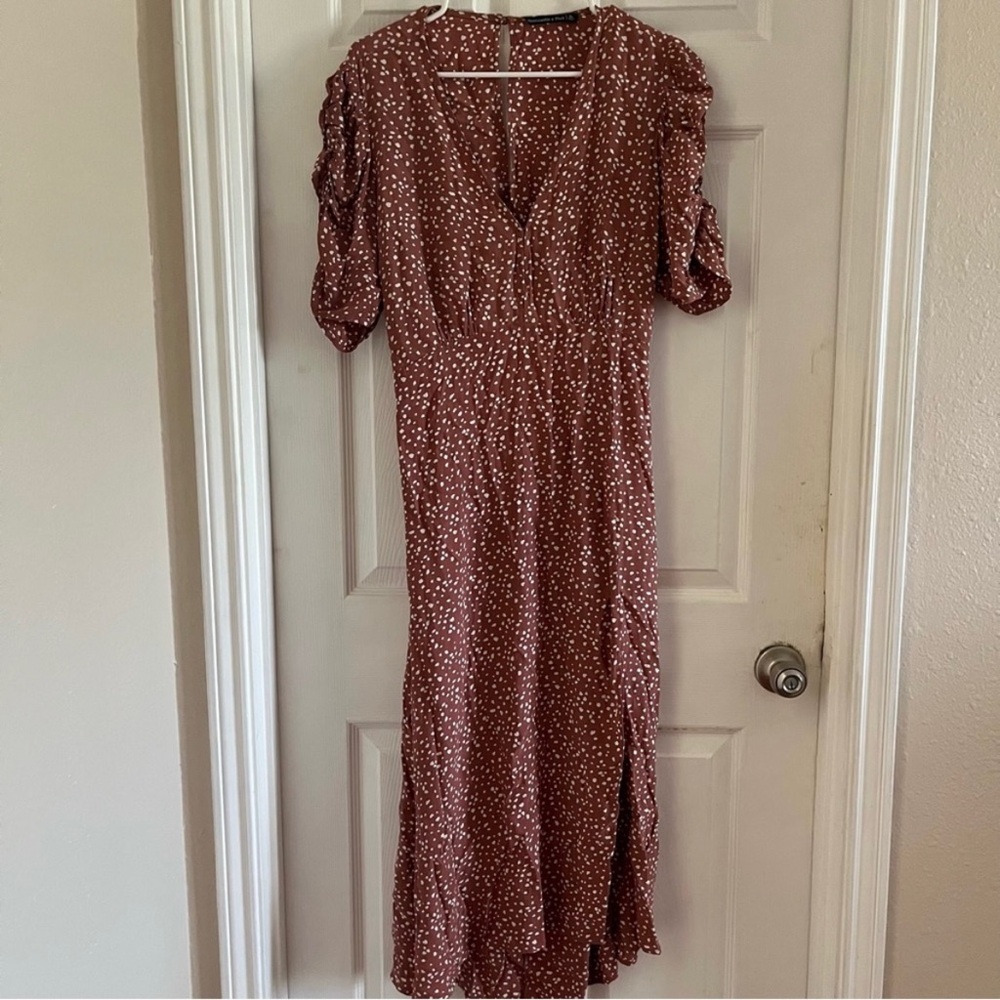 Abercrombie & fitch rusted color polka dot short sleeves open back midi dress